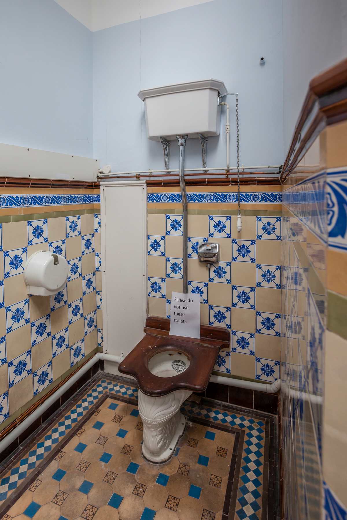 Harveys of Hayle directors convenience Sept 2015